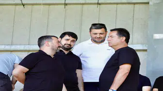 Konyaspor yönetimi Acun Ilıcalı ile tribündeydi