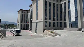 Tartıştığı müdürünü bacağından tabancayla yaraladı