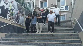 Dolandırıcılara bin 758 Cumhuriyet altınını kaptırdı