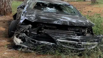 Aynı yöne giden otomobiller çarpıştı; 1 yaralı