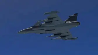 Macaristan'da savaş uçağı düştü