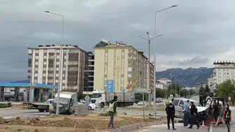 Seydişehir’de korkutan kaza! İki araç çarpıştı, 2 kişi yaralandı