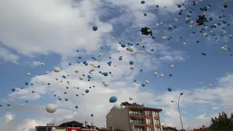 Konya'da Toprak Kaan için gökyüzüne balonlar bırakıldı