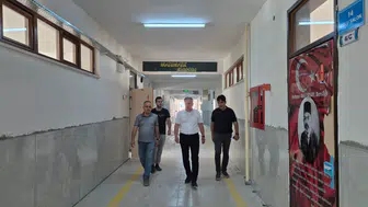 İl Müdürü Yiğit, tadilatı süren okullarda incelemelerde bulundu