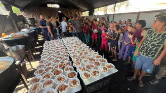 Konya, Gazzeli 4 bin vatandaşa yemek ikram etti!
