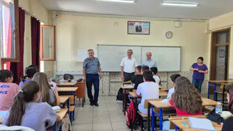İl Müdürü Yiğit, Selçuklu'daki yaz kurslarını ziyaret etti
