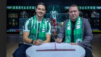 Konyaspor'un golcüsü imzayı attı
