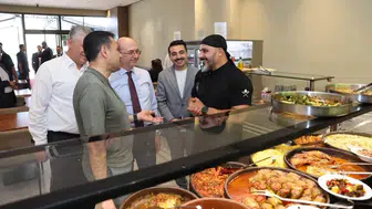 Başkan Pekyatırmacı Bosna Hersek Mahallesi'nde esnafla buluştu