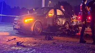 Otomobille çarpışan motosikletin sürücüsü öldü