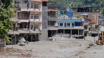 Nepal'deki selde can kaybı 1386'ya yükseldi