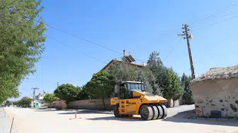 Karapınar’ın dört bir yanında çalışma: Asfalt, yol ve çevre düzenlemesi
