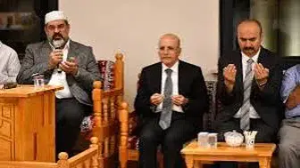 Bakan Şimşek, yeğeninin taziyesine katıldı