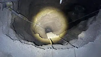 Defineciler evin içinde 25 metrelik kuyu kazdı