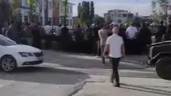 Öğrenci, okula tüfekle geldi