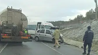 Otomobil ile minibüs çarpıştı; 1 ölü