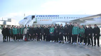 Aynı uçakla zafer yolculuğu: Konya'nın devleri Gaziantep'te!