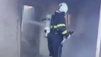 Müstakil ev yangında kullanılamaz hale geldi