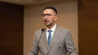 Türk Bayrağına yapılan hadsizliğe sert tepki: “Sessiz kalmayacağız”