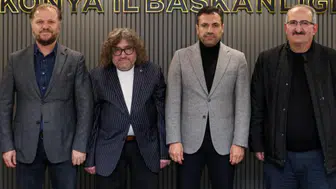 AKSED’DEN BAŞKAN ÖZGÖKÇEN’E ANLAMLI HEDİYE