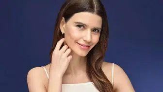 Beren Saat'ten şarkı sürprizi