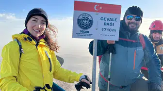 ERDAL HAMARTA HOCA ZİRVEDE