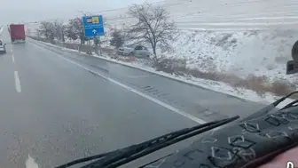 Konya'da kar ilk kazayı getirdi!