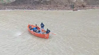 Türk gemisi karaya oturdu