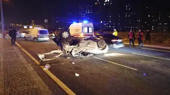 Takla atan otomobil, taksiyle çarpıştı