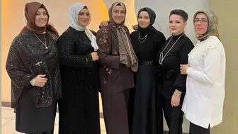 NUR HANIM ARKADAŞLARIYLA EĞLENCEDE