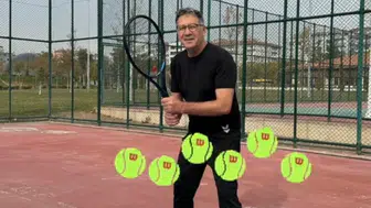 MUSTAFA AKGÖL TENİSE BAŞLAMIŞ