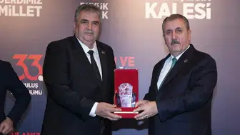 Konyalı Başkana BBap Lideri Destici'den ödül!