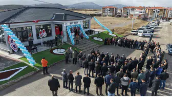 Beyşehir'de Bey Kafe hizmete açıldı