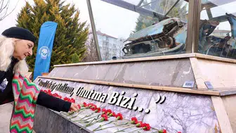 Uğur Mumcu, hurda otomobilinin sergilendiği alanda anıldı