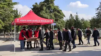 Konya’da 246 yıllık helva geleneği yaşatılıyor: İki noktada ikram yapıldı