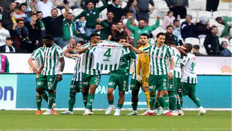 Awaziem attı, Bahadır kurtardı! Konyaspor evinde hata yapmadı