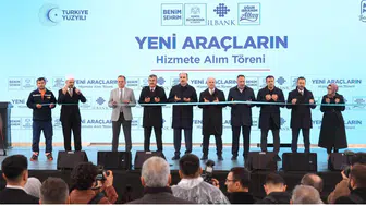 Konya Büyükşehir Belediyesi filosunu güçlendirdi: 54 yeni araç hizmete başladı