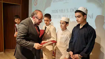 Konya’da 188 genç hafızlık belgesini aldı