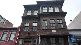 Şair Orhan Veli'nin doğup büyüdüğü köşk satışa çıktı