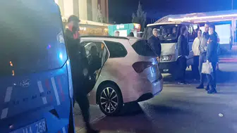 Park halindeki otomobilde erkek cesedi bulundu