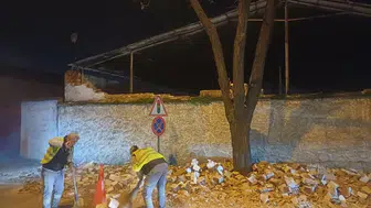 Şiddetli rüzgarda camiinin külahı uçtu