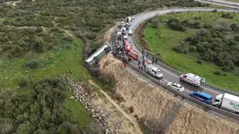 Antalya'da yolcu otobüsü devrildi; 8 ölü, 26 yaralı