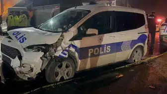 Polis aracının karıştığı kazada 2'si polis 3 kişi yaralandı