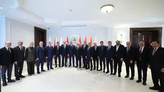 Konya heyeti Bakan Çiftçi'yi yalnız bırakmadı: Tam kadro hayırlı olsun!