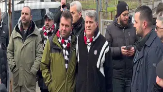 Serdal Adalı, Kocaeli deplasmanında taraftarlarla tribüne girdi