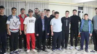 Konya ilçesinde öğrenciler yalnız değil: Başkan iftar sofrası kurdu!