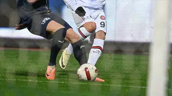 Süper Lig'de 'Haliç derbisi' yarın oynanacak