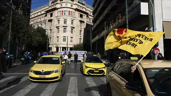 Atina'da taksiciler 3 günlük greve gitti