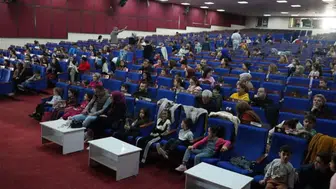 Konya'da iftar öncesi dev ekranda film keyfi!