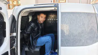 Hırsızı montundaki detay ele verdi