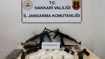 5 kilo metamfetamin ile silah ve mühimmat ele geçirildi